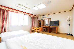Newvera Hotel
