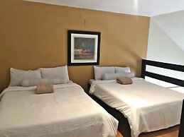 Royale Tagaytay B&B
