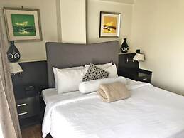 Royale Tagaytay B&B