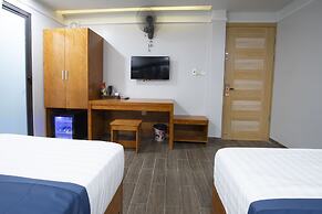 Cozi9 Hotel