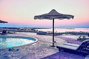 The Cozy Pool Home