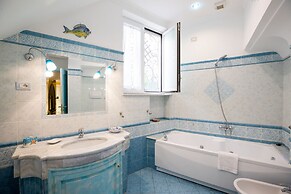 Ilary House
