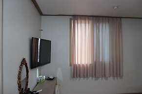 Gipoong Hotel