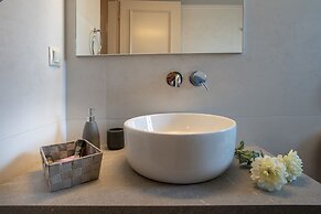 Poli Apartment