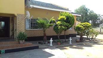 Sweetberries Bed & Breakfast
