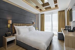 Gleam Bomonti Hotel