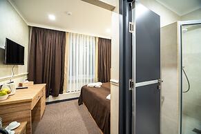 Mildom City Hotel