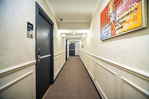 Mildom City Hotel