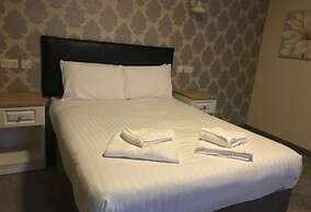 Alcester Inn