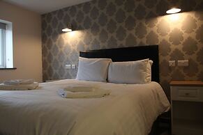 Alcester Inn