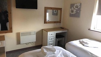 Alcester Inn