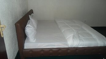 Airport Inn Motel