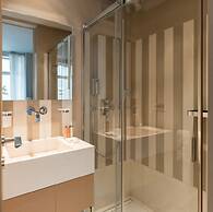 Guillaume Suites