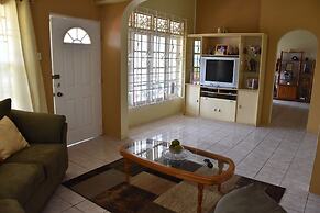 Amarilla Apts