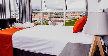 Palm Hotel