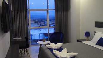 Palm Hotel