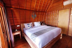 Adara Beach Hut