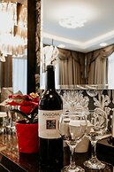 Grand Lark Otel