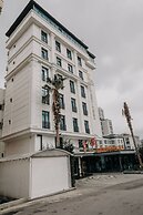 Grand Lark Otel