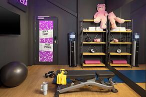 Moxy York