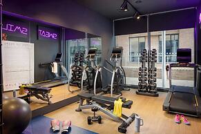 Moxy York