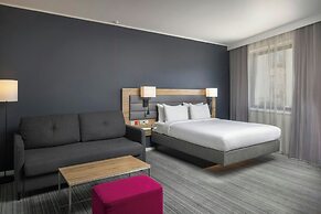 Moxy York