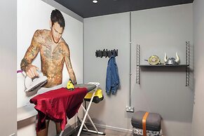 Moxy York