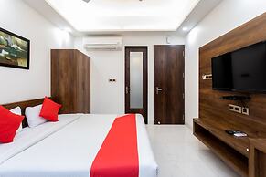 Capital O 27658 Hotel New Mohit Regency