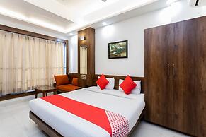 Capital O 27658 Hotel New Mohit Regency