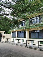Diani Gift Guest House