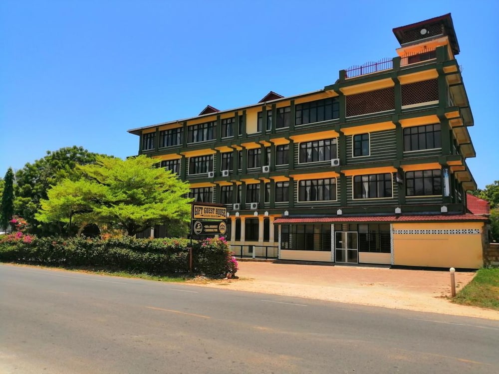 Diani Gift Guest House