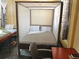 Diani Travelers Guest House