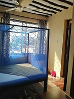 Diani Travelers Guest House