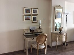The Central Suites