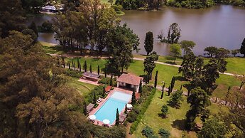 Estancia La Paz Hotel