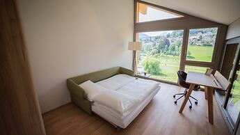 Seaside Lodge