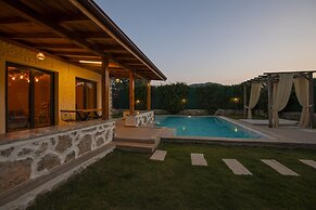 Eroglu Villas