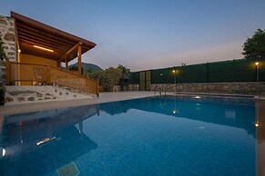 Eroglu Villas