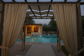 Eroglu Villas