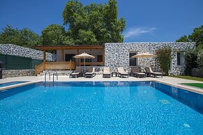 Eroglu Villas