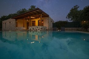 Eroglu Villas