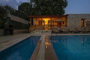 Eroglu Villas