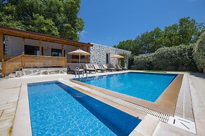 Eroglu Villas