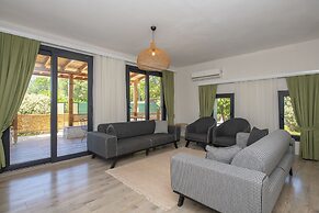 Eroglu Villas