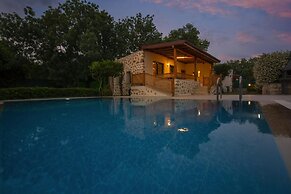 Eroglu Villas