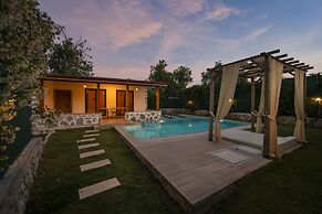 Eroglu Villas