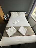 Bank St Hotel