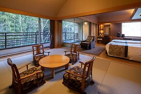Hakone Kamon