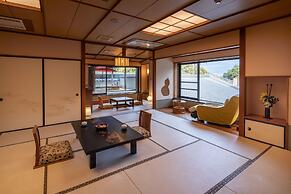Hakone Kamon