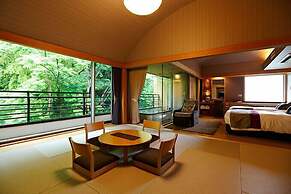 Hakone Kamon